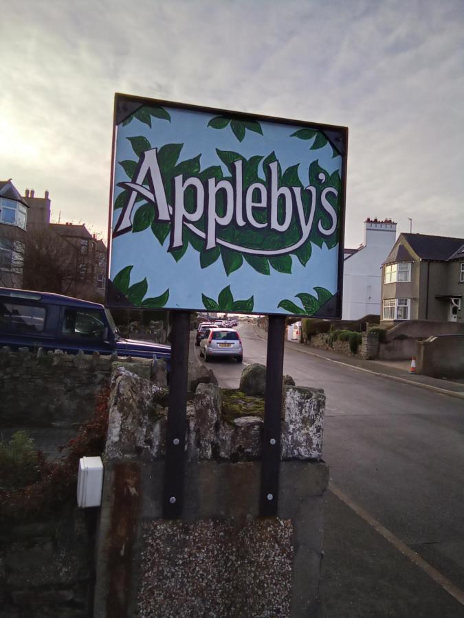 Applebys Guest House Holyhead Exteriér fotografie