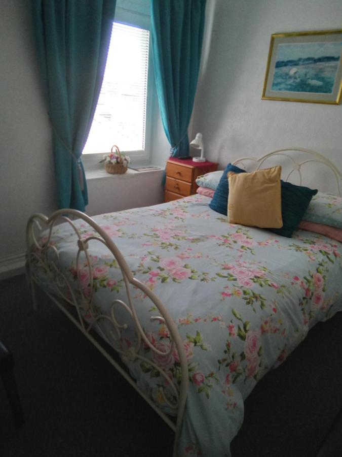 Applebys Guest House Holyhead Exteriér fotografie